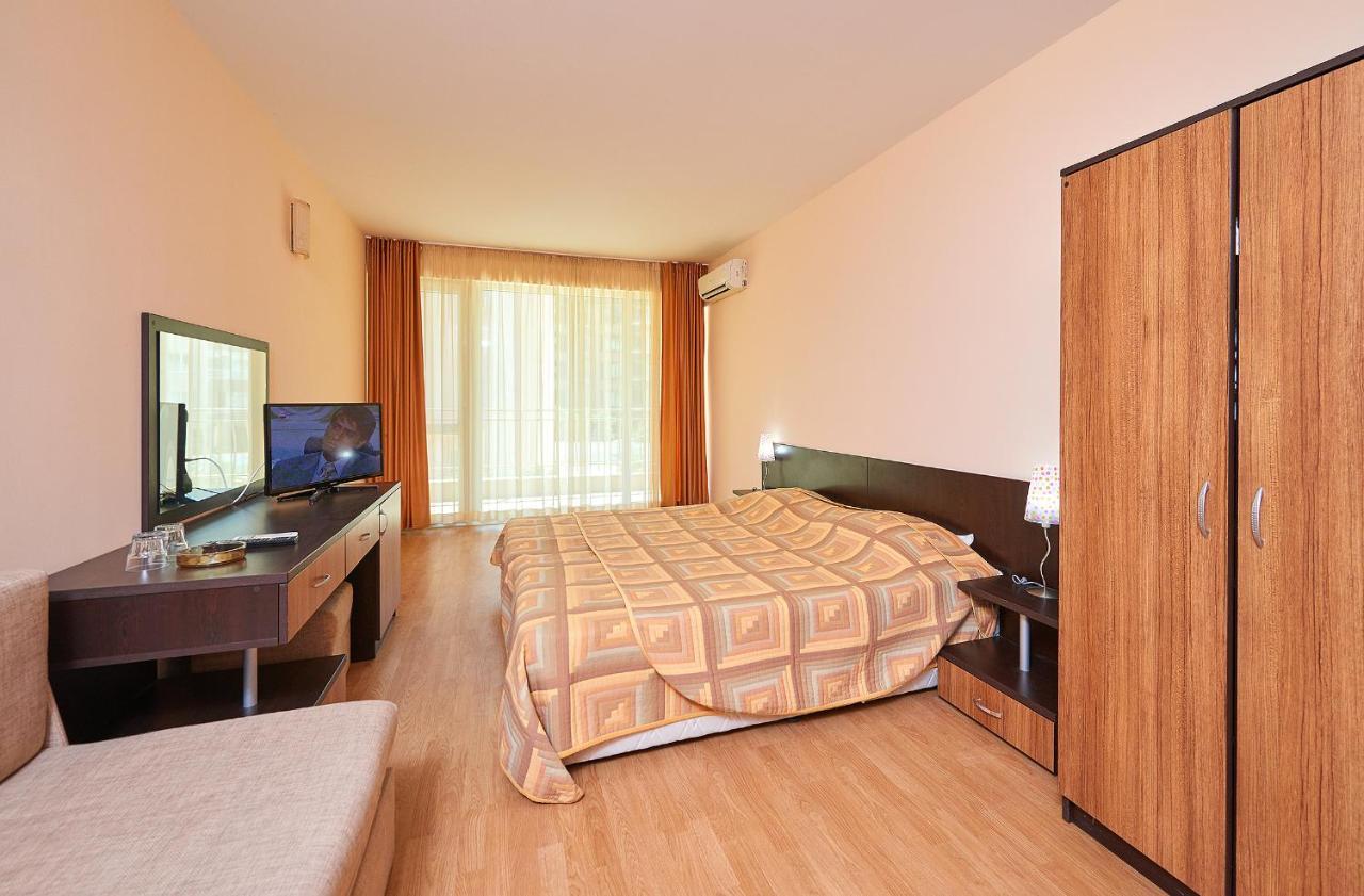 Guest House California Pomorie Buitenkant foto