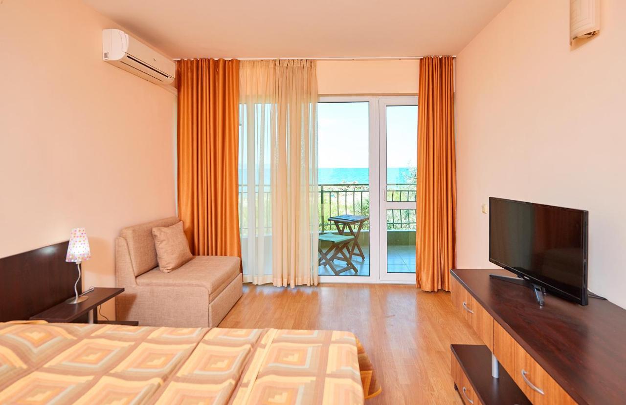 Guest House California Pomorie Buitenkant foto