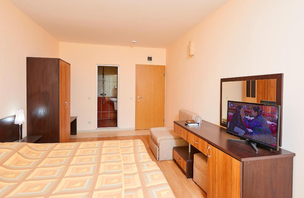 Guest House California Pomorie Buitenkant foto